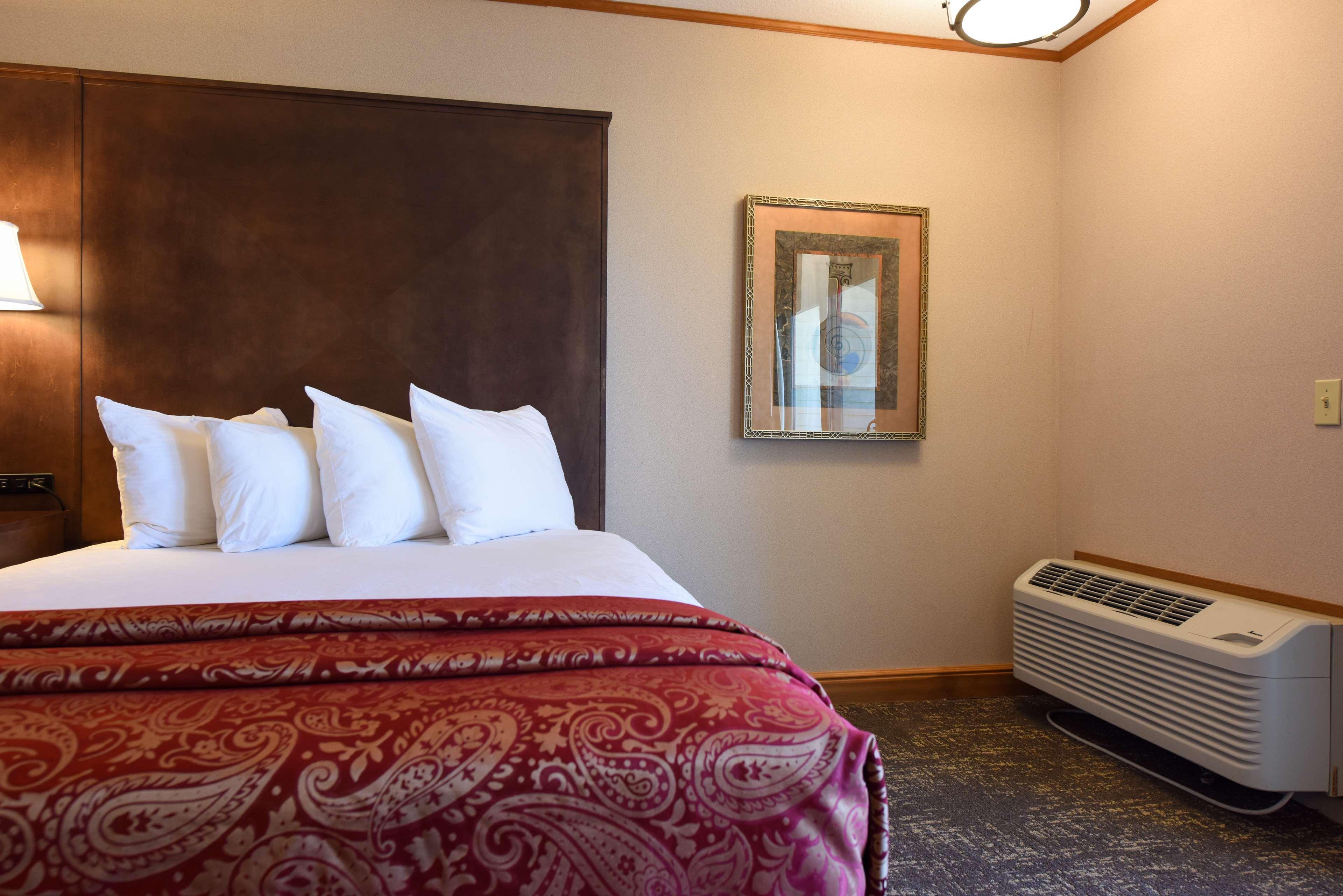 Best Western Plus Dockside Waterfront Inn Макино Сити Екстериор снимка