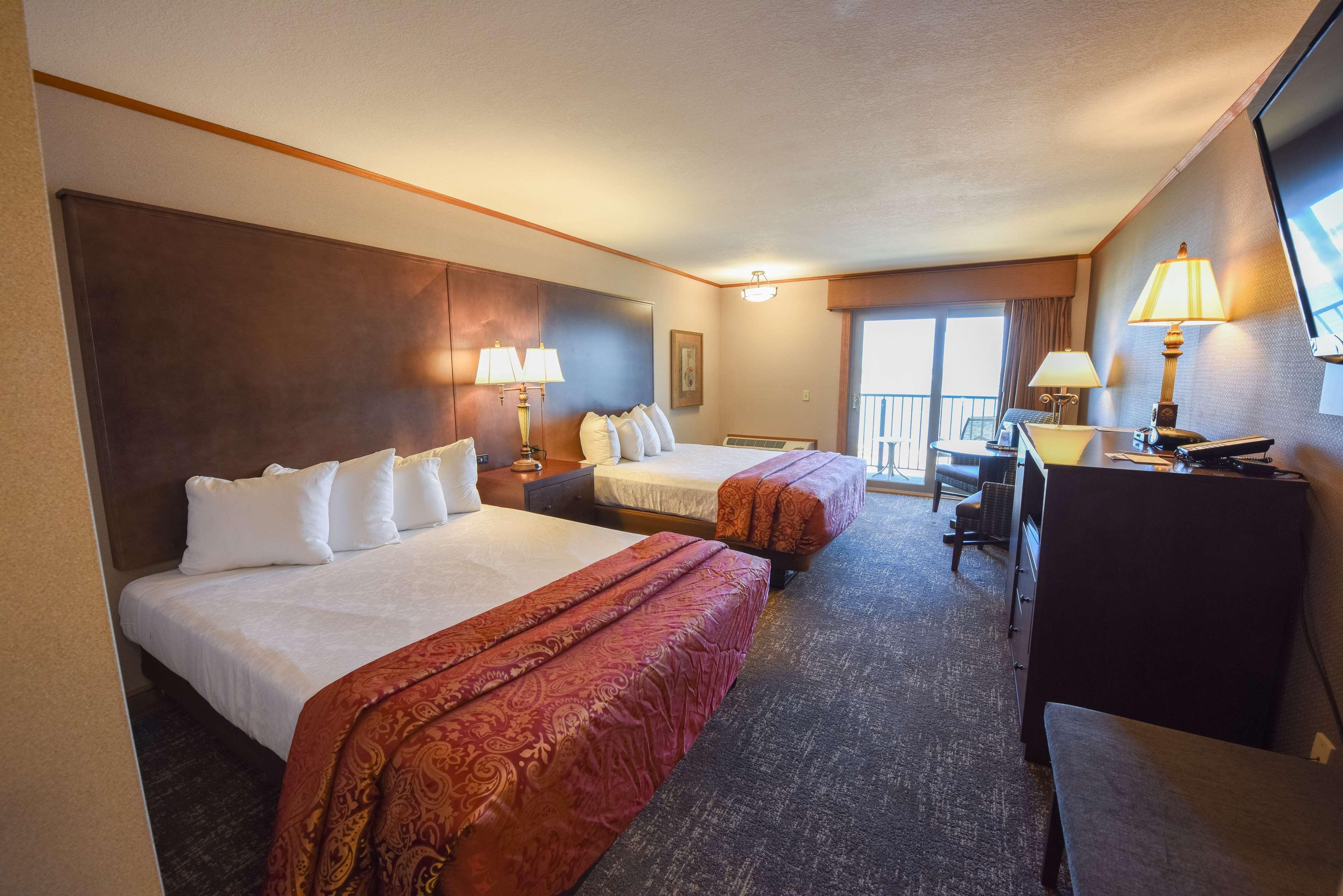 Best Western Plus Dockside Waterfront Inn Макино Сити Екстериор снимка