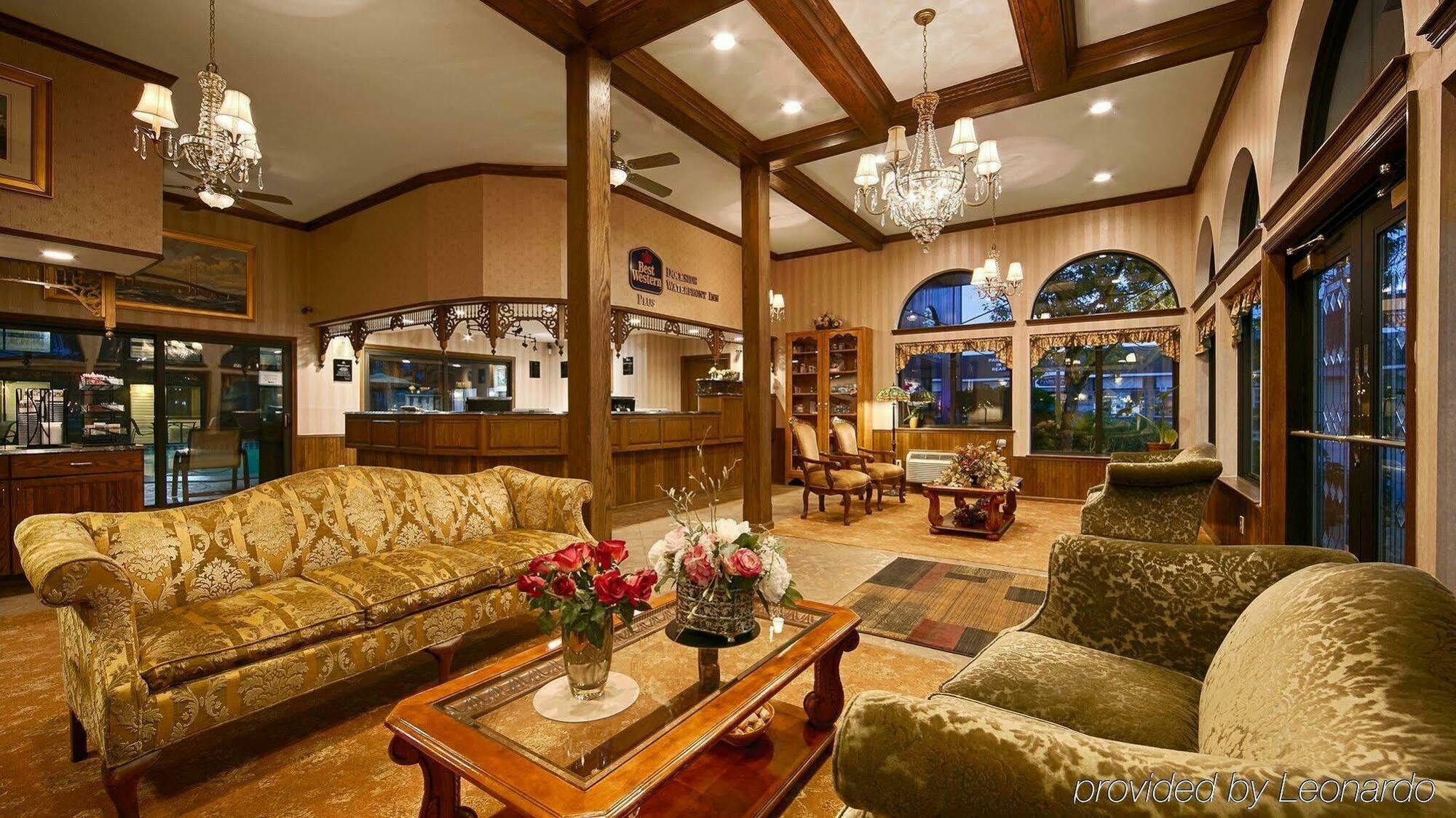 Best Western Plus Dockside Waterfront Inn Макино Сити Екстериор снимка