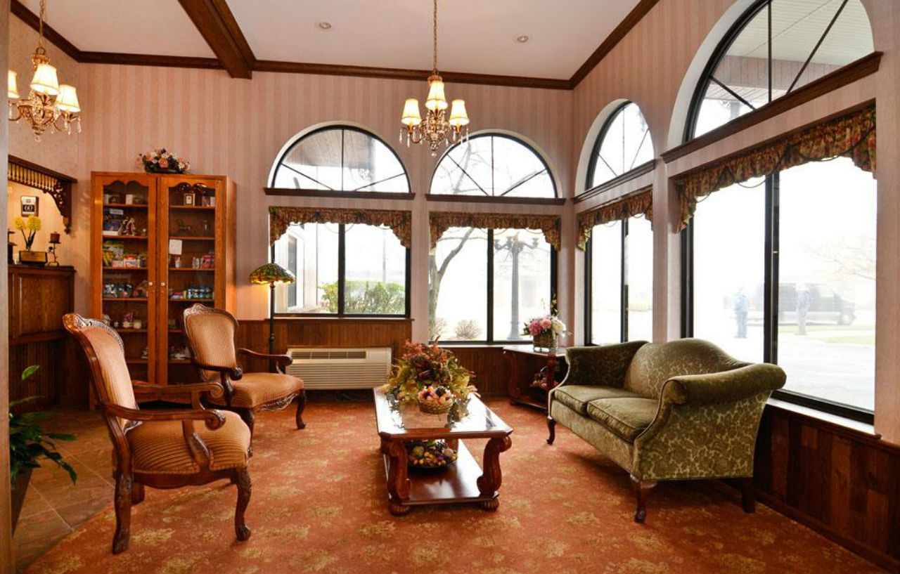Best Western Plus Dockside Waterfront Inn Макино Сити Екстериор снимка